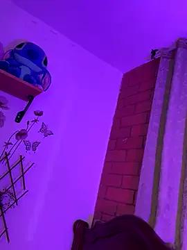 Freechat bonbom_ on StripChat