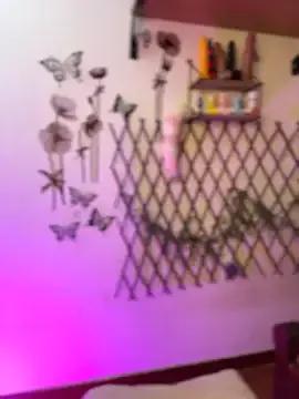 Freechat bonbom_ on StripChat