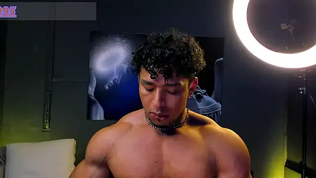 bradley_smith — cun_oil_flex_falluwIG:brad___1995