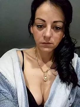 Freechat bruneta_sexy23 on StripChat