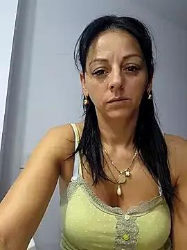 Freechat bruneta_sexy23 on StripChat