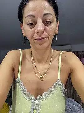 Freechat bruneta_sexy23 on StripChat