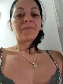 Freechat bruneta_sexy23 on StripChat