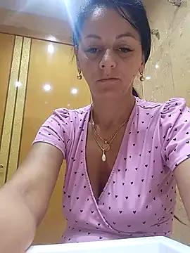 Freechat bruneta_sexy23 on StripChat