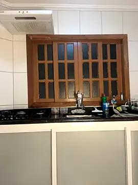 Bubuzinha10 — Ponta do vibr no cuzinho e vib na ppk