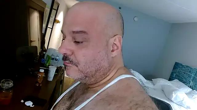 bullmusclejoe on StripChat 