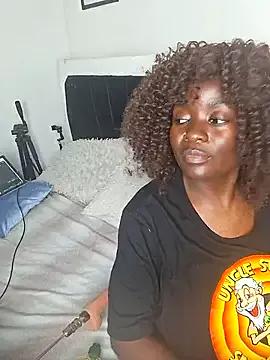 bustytemptress1 on StripChat