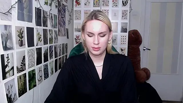 CapriScorpion on StripChat