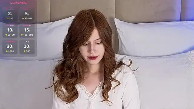 Freechat CarolaineMyers on StripChat