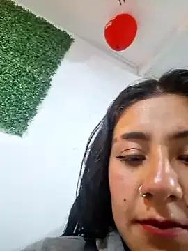 Freechat CAROLINE__07 on StripChat