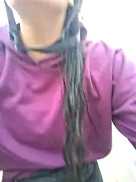 Freechat CAROLINE__07 on StripChat