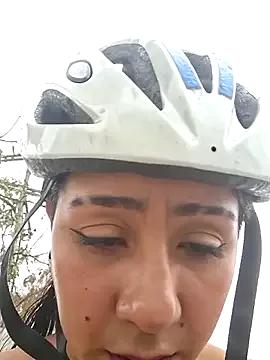 Freechat CAROLINE__07 on StripChat