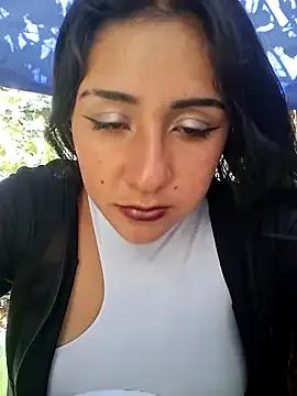 Freechat CAROLINE__07 on StripChat