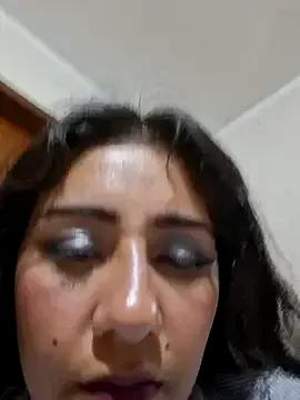 Freechat CAROLINE__07 on StripChat