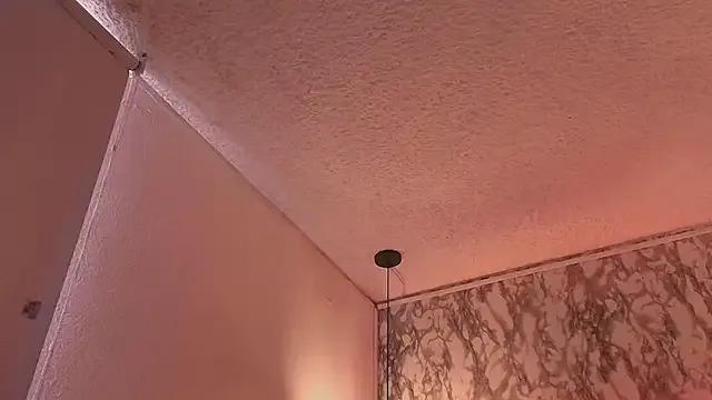 Freechat charlotte_bluee on StripChat