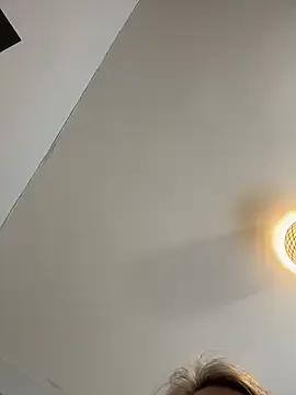 Freechat Cherry-red-xo on StripChat