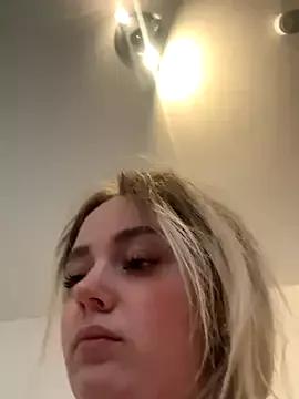 Freechat CherryEmmy on StripChat