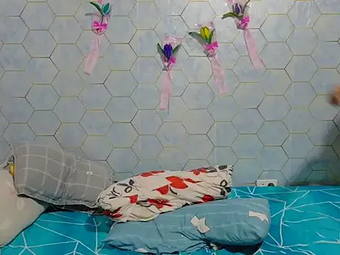 cherrymoves on StripChat