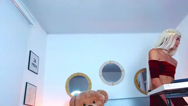 CHLOE_THUNDERS on StripChat