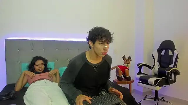 Freechat chris_evans27 on StripChat