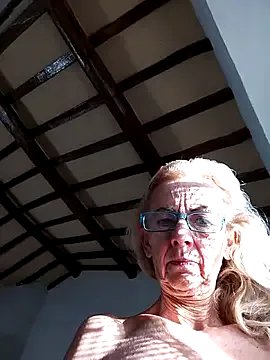 clarabell4 on StripChat