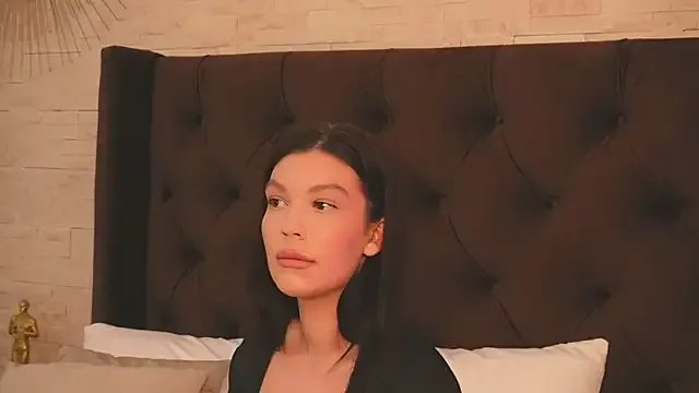 ClaraPasssion on StripChat