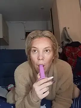 Freechat Conny_Shellie on StripChat