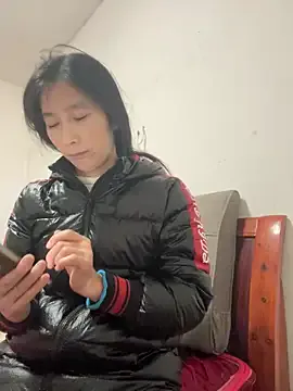 Freechat crhong666 on StripChat