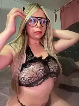 Freechat CristalGmez on StripChat