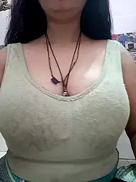 Group cute-mahek on StripChat