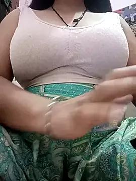 Group cute-mahek on StripChat