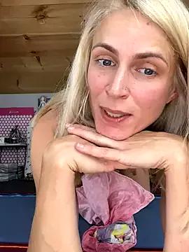 Freechat DanaeJustine on StripChat