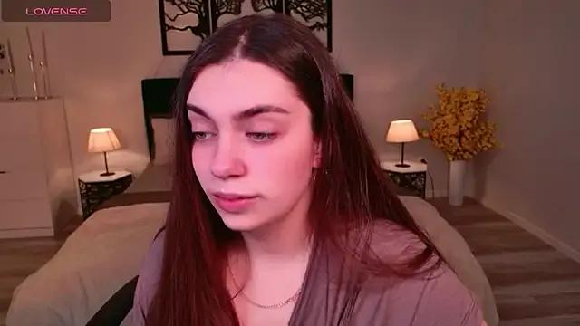 DaniellaLovely — 2 slaps on the butt 