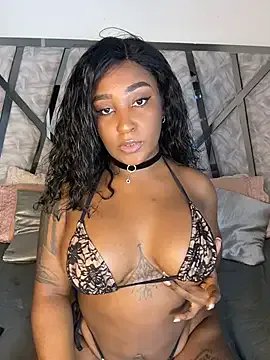 Denise_wolfe21 — Show you sexi tits Denise