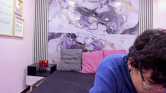 Freechat Desire_Ecstasy on StripChat