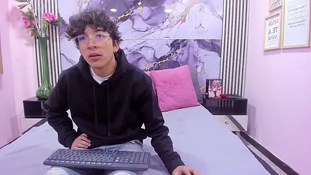 Freechat Desire_Ecstasy on StripChat