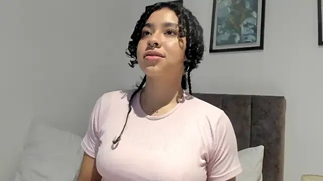 Dhalila_ — Private on StripChat