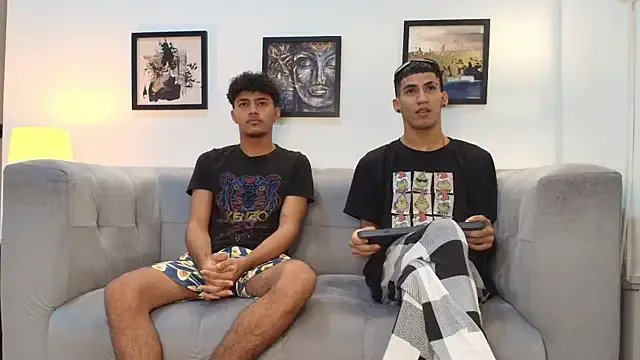 DIAMOND_BLACKS on StripChat