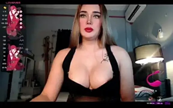 DivaMooree on StripChat