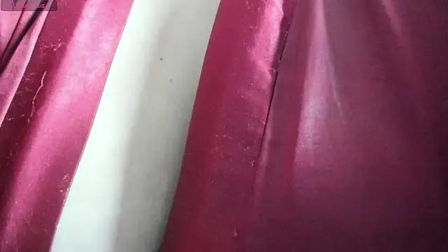 Freechat dolly_zoe on StripChat