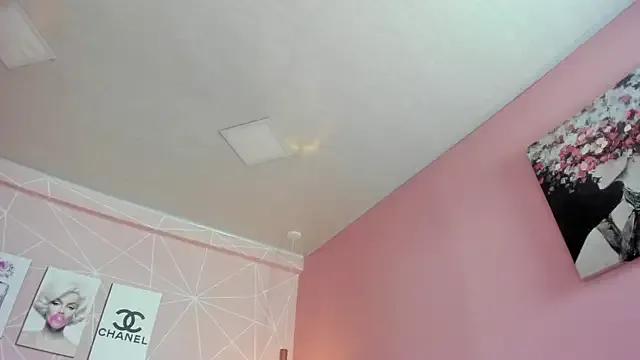 Freechat dolly_zoe on StripChat