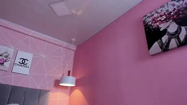 Freechat dolly_zoe on StripChat