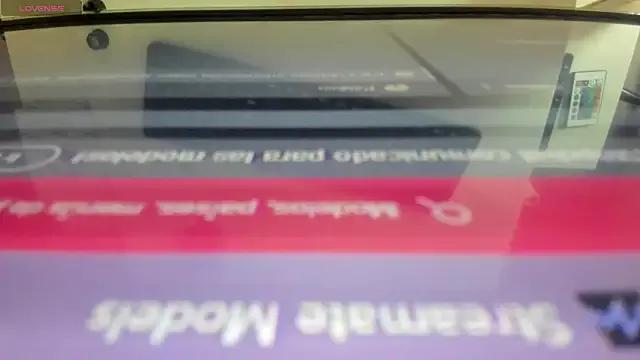 Freechat dolly_zoe on StripChat