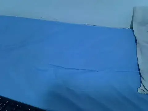 drowllie on StripChat