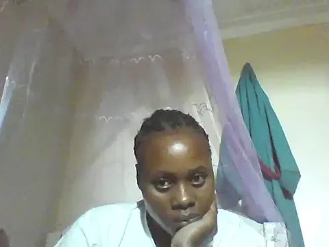 EBONYVANILLA02 on StripChat