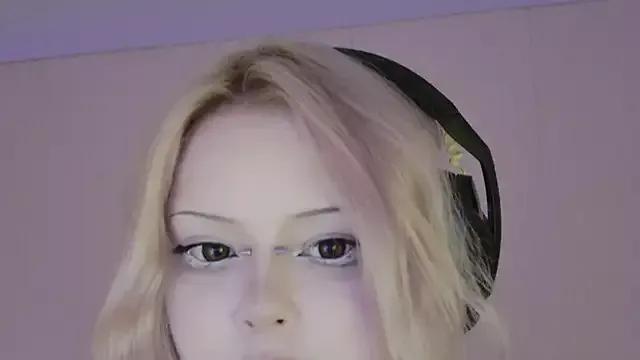 Electro_doll on StripChat 