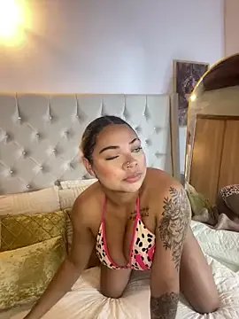Freechat Eloisa_cleavage_ on StripChat