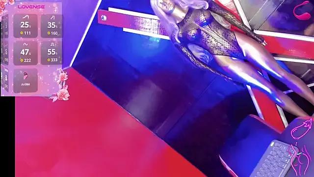 emelly_horny_ on StripChat 