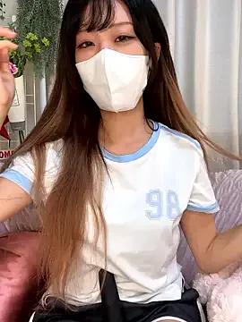 Freechat emiiiii1001 on StripChat