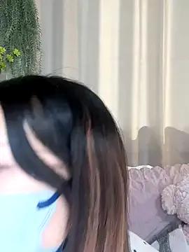 Freechat emiiiii1001 on StripChat